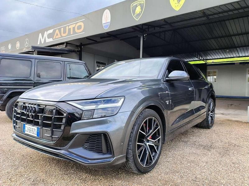 Usata Audi Q8 Sport 340 CV (250 kW) 2022 Grigio SUV