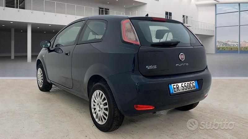 Usata Fiat Grande Punto 77 CV (56 kW) 2011 Blu Utilitaria