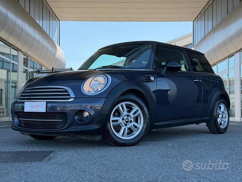 Usata Mini Cooper D 111 CV (81 kW) 2012 Grigio Utilitaria