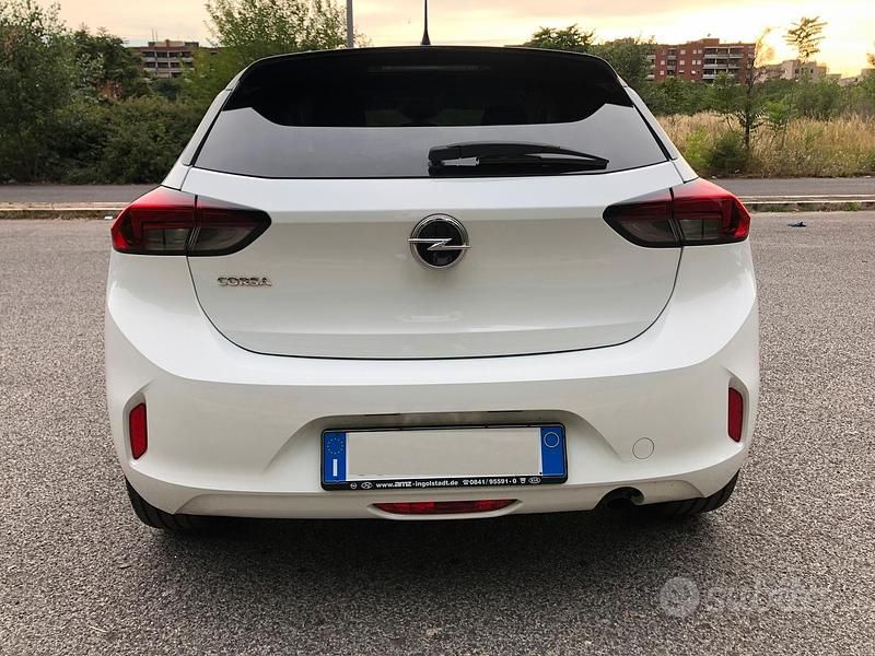 Usata Opel Corsa Elegance 75 CV (55 kW) 2022 Bianco Berlina