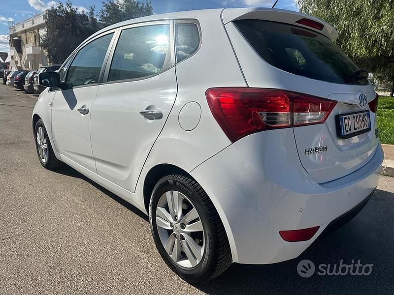 Usata Hyundai ix20 90 CV (66 kW) 2011 Bianco Utilitaria
