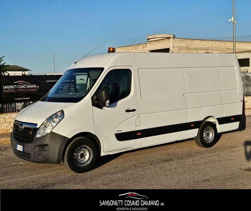 Bianco Usata 2015 Opel Movano Furgone | 15.500 € (Buon prezzo) - Immagine 1/4