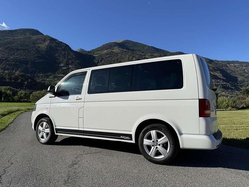 Usata VW T5 Comfortline 140 CV (102 kW) 2014 Furgone