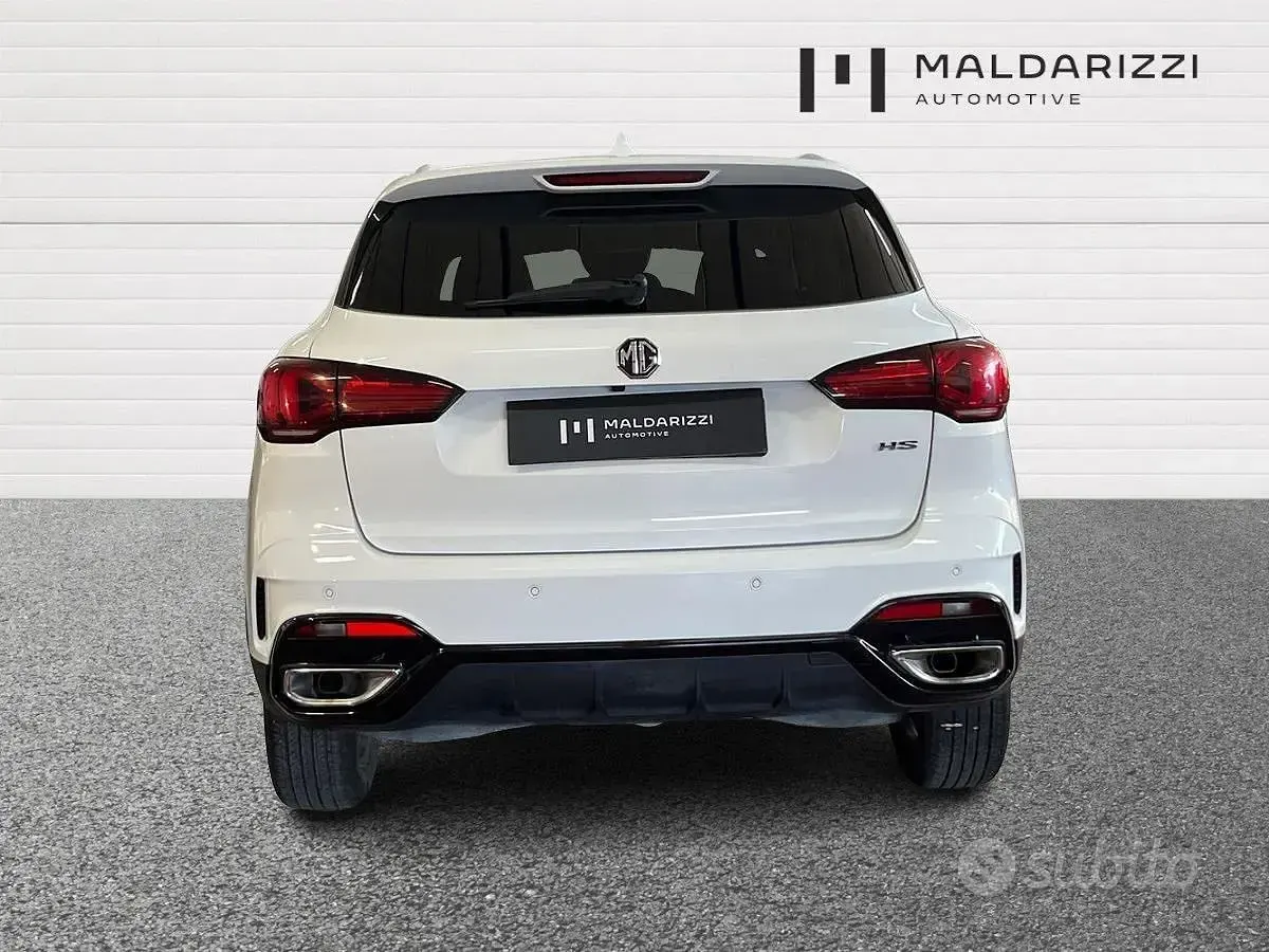 Usata MG HS Comfort 162 CV (119 kW) 2024 Bianco SUV