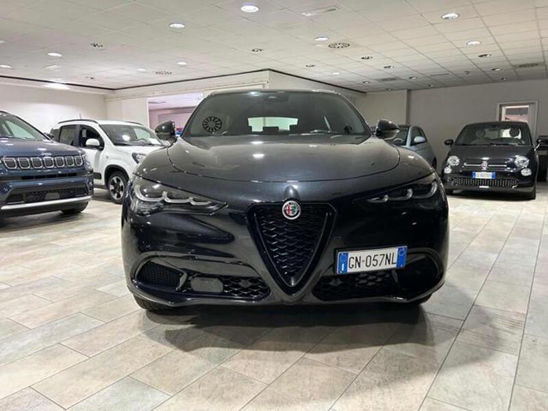 Usato 2023 Alfa Romeo Stelvio 2.1 Diesel 210 CV (47.900 €)