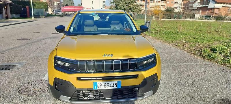 Usata Jeep Avenger Altitude 101 CV (74 kW) 2023 Giallo SUV