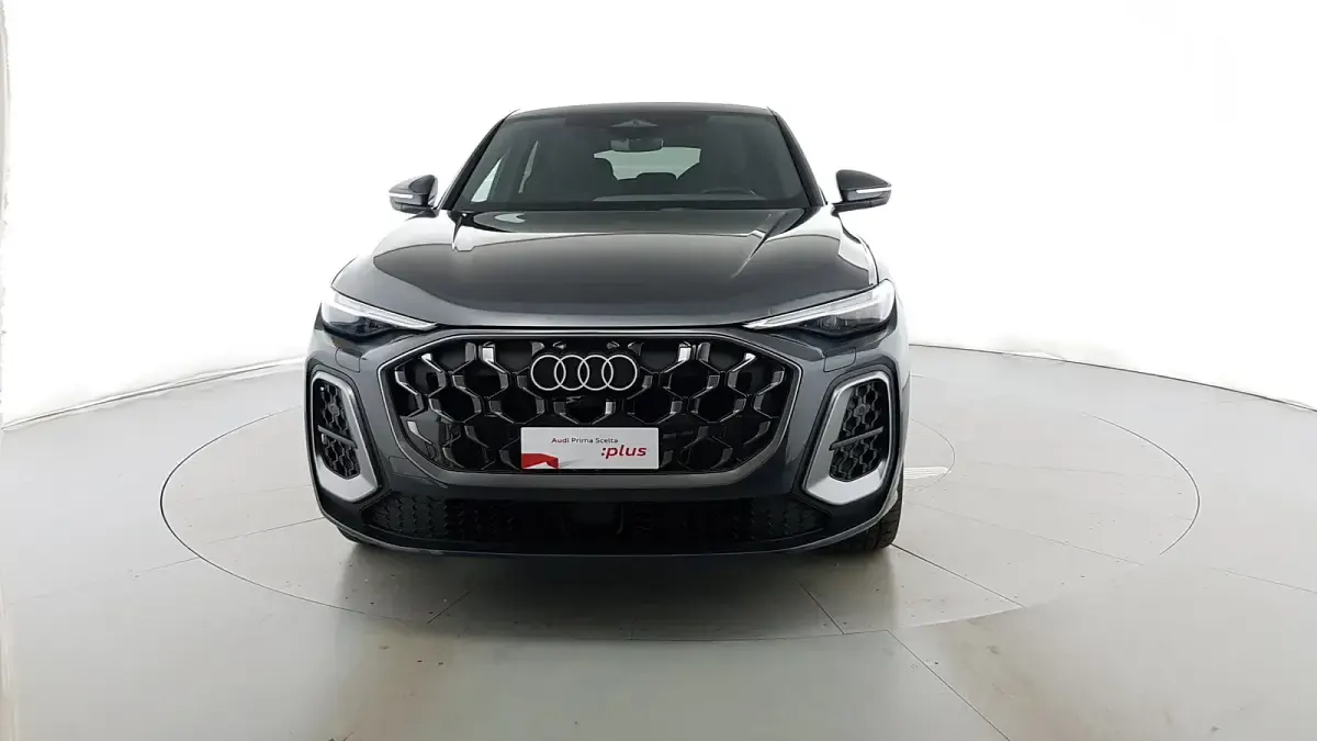 Occasion Audi Q5 Sportback S-Line 204 ch (150 kW) 2025 Gris SUV