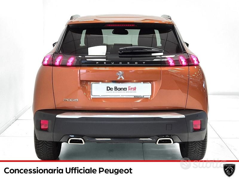 Begagnad Peugeot 2008 Allure 131 HK (96 kW) 2022 Orange SUV