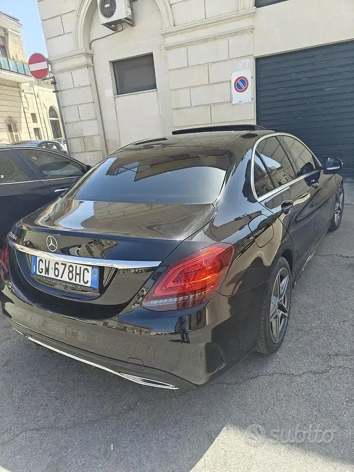 Usata Mercedes C220 AMG 200 CV (147 kW) 2021 Nero Berlina