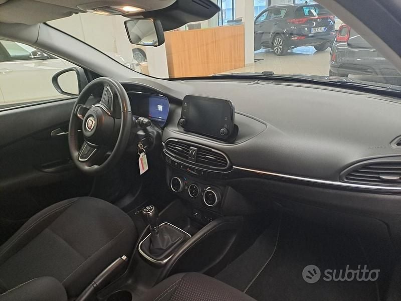 Usata Fiat Tipo City Life 130 CV (95 kW) 2022 Grigio Berlina