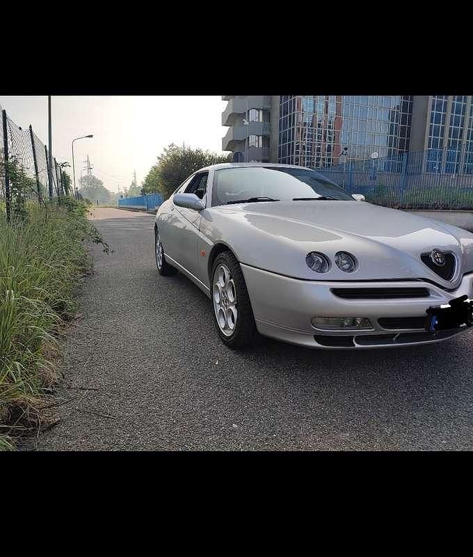 Occasion Alfa Romeo GTV 201 ch (147 kW) 2000 Coupé