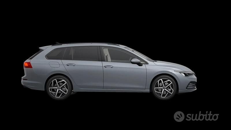 Usata VW Golf VIII Life 150 CV (110 kW) 2022 Grigio Station wagon