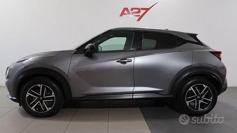 Usata Nissan Juke N-Connecta 114 CV (83 kW) 2025 Grigio scuro SUV