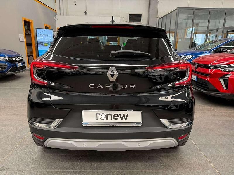 Usata Renault Captur Techno 94 CV (69 kW) 2023 Nero metallizzato SUV