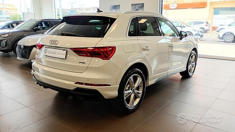 Usata Audi Q3 S-Line 150 CV (110 kW) 2023 Bianco SUV