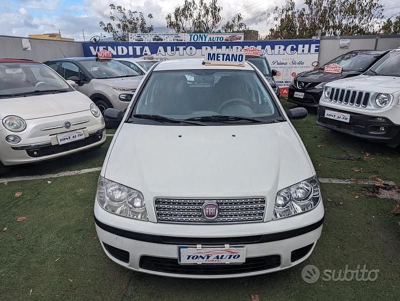 Usata Fiat Punto Classica 59 CV (43 kW) 2009 Bianco Utilitaria