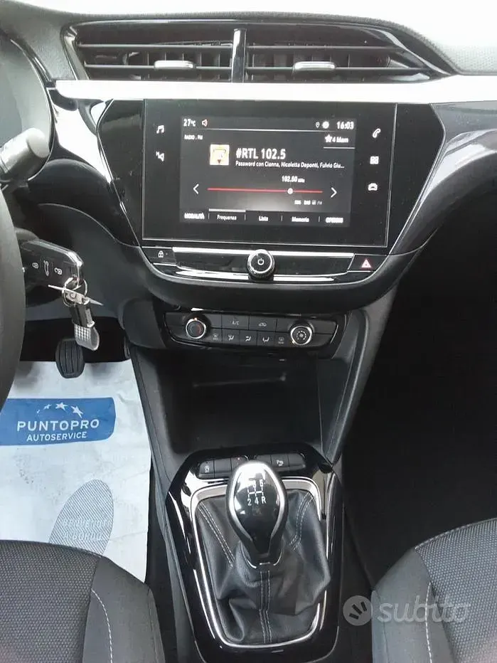 Usata Opel Corsa Elegance 75 CV (55 kW) 2023 Rosso Utilitaria