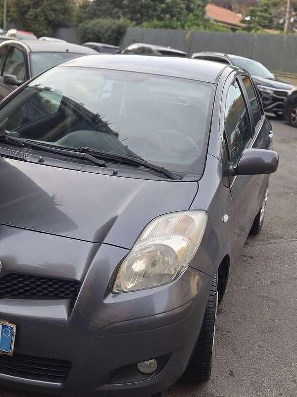 Usata Toyota Yaris 87 CV (63 kW) 2010 Utilitaria