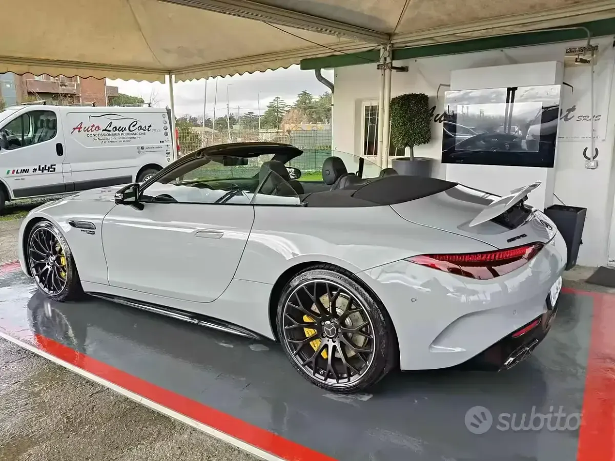 Usata Mercedes SL63 AMG Premium Plus 585 CV (430 kW) 2022 Grigio Cabrio