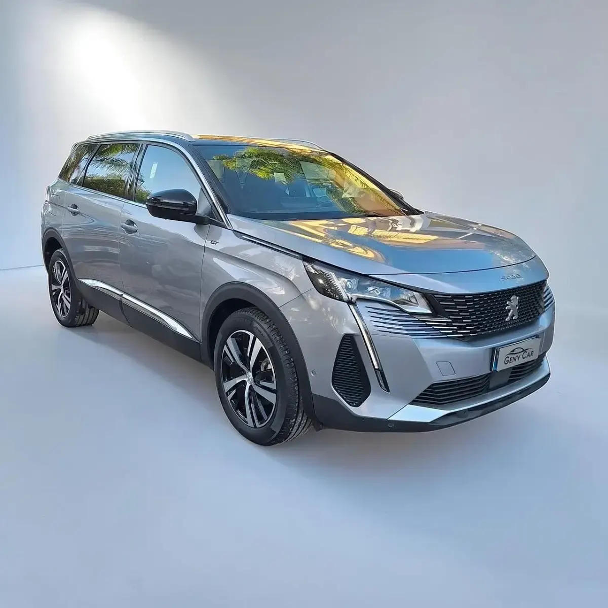 Usata Peugeot 5008 GT 131 CV (96 kW) 2023 Grigio SUV