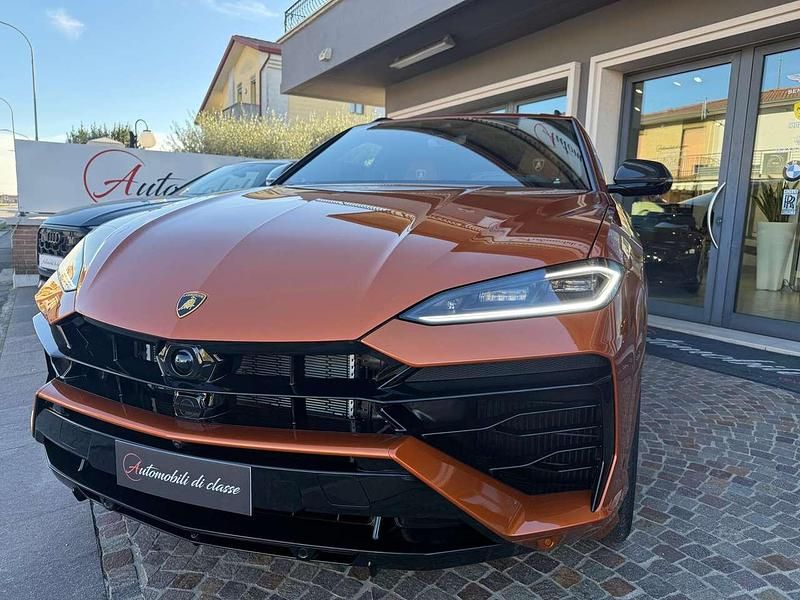 Nuova Lamborghini Urus 799 CV (587 kW) 2025 Arancione SUV