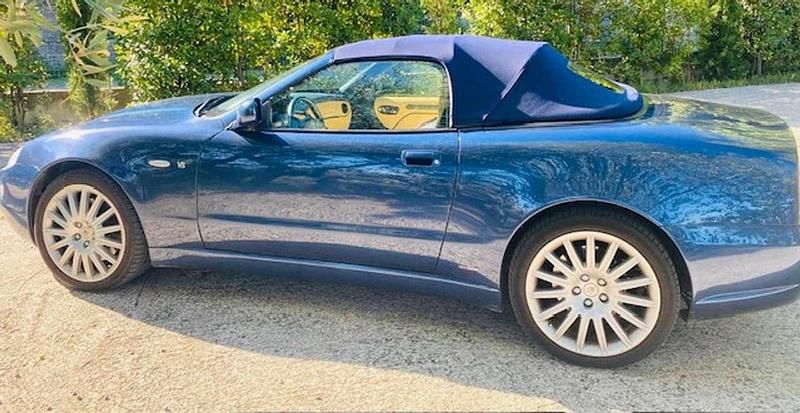 Usata Maserati Spyder 390 CV (286 kW) 2003 Blu/azzurro Cabrio