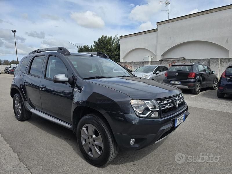 Usata Dacia Duster Prestige 110 CV (80 kW) 2015 Grigio SUV