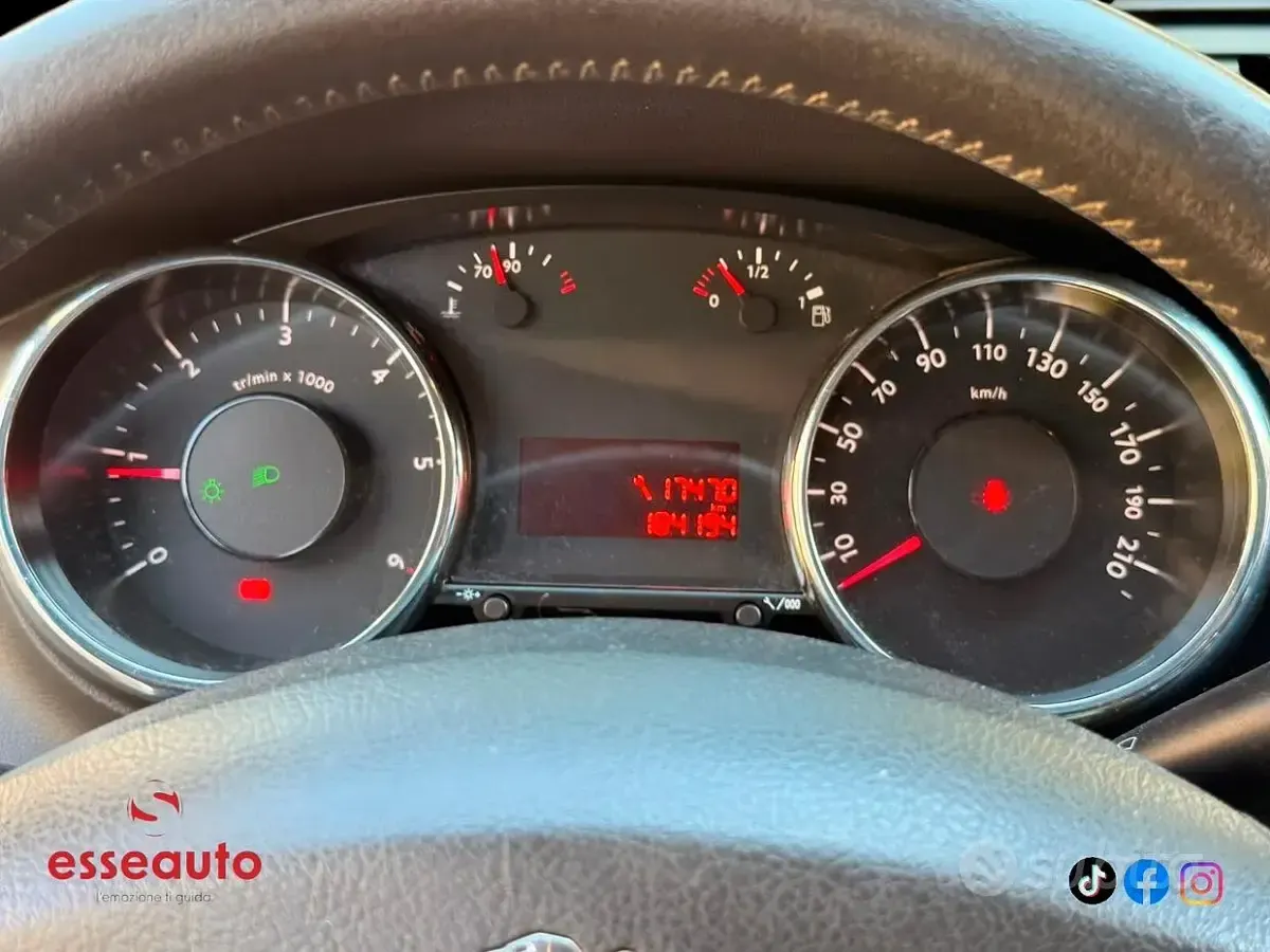 Usata Peugeot 3008 Business-Line 115 CV (84 kW) 2013 Bianco Station wagon