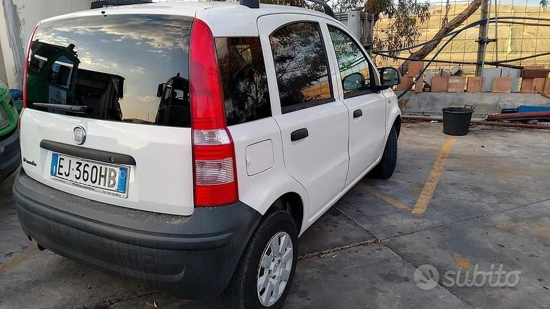 Usata Fiat Panda Emotion 75 CV (55 kW) 2011 Bianco Berlina