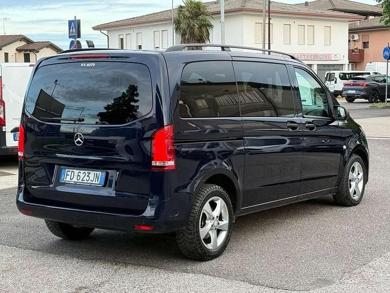 Usata Mercedes Vito 258 CV (189 kW) 2016 Blu/azzurro Furgone