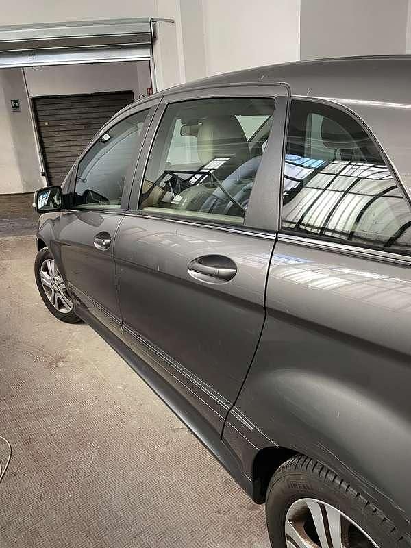 Usata Mercedes B200 Executive 140 CV (102 kW) 2011 Monovolume