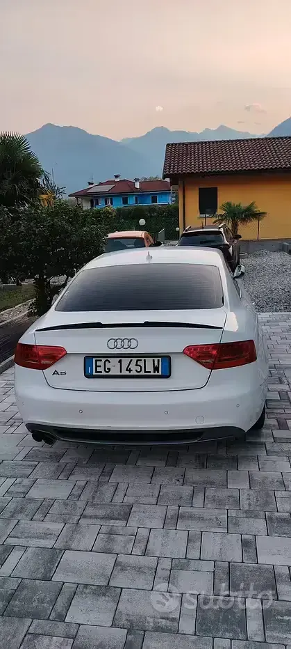 Usata Audi A5 Ambiente 160 CV (117 kW) 2011 Bianco Coupé