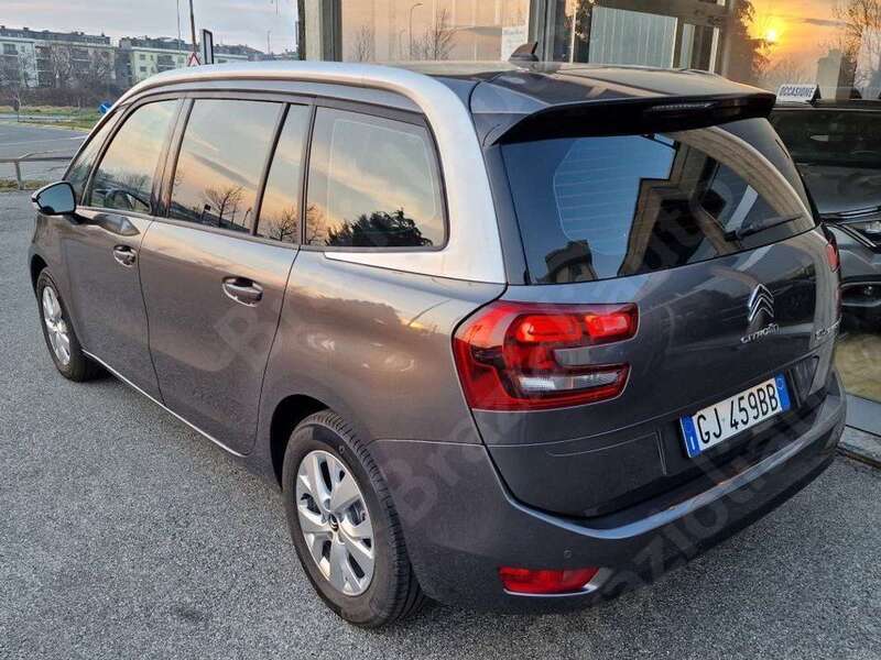 Usato 2022 Citroën C4 SpaceTourer 1.5 Diesel 131 CV (24.900 €)