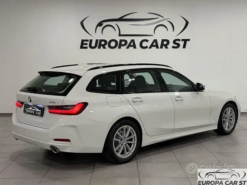 Usata BMW 318 Efficient Dynamics 150 CV (110 kW) 2023 Bianco Station wagon