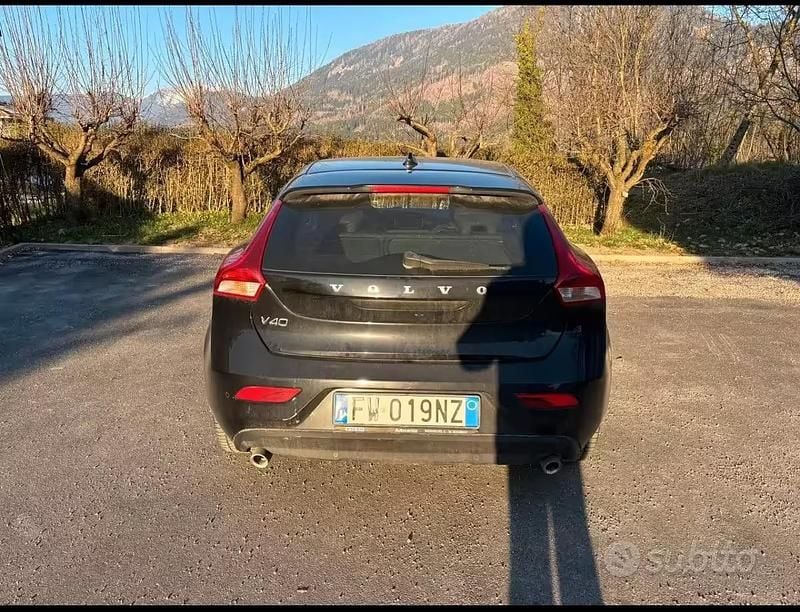 Usata Volvo V40 2019 Nero Berlina