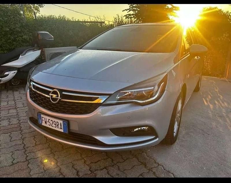 Usata Opel Astra 110 CV (80 kW) 2019 Station wagon