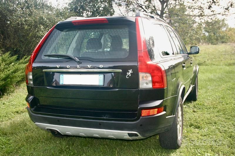 Usata Volvo XC90 Executive 185 CV (136 kW) 2011 Nero SUV