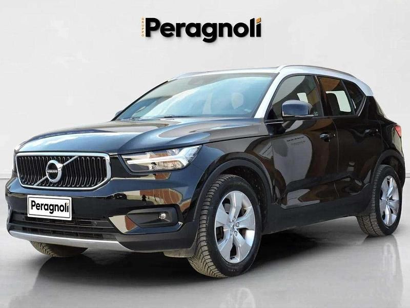 Usata Volvo XC40 Momentum 150 CV (110 kW) 2019 Nero SUV