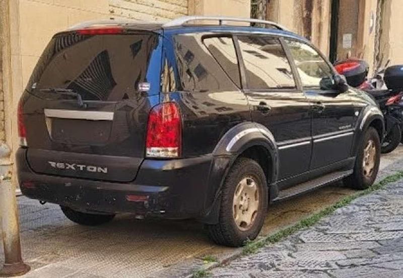 Usata Ssangyong (KGM) Rexton 165 CV (121 kW) 2006 Nero SUV
