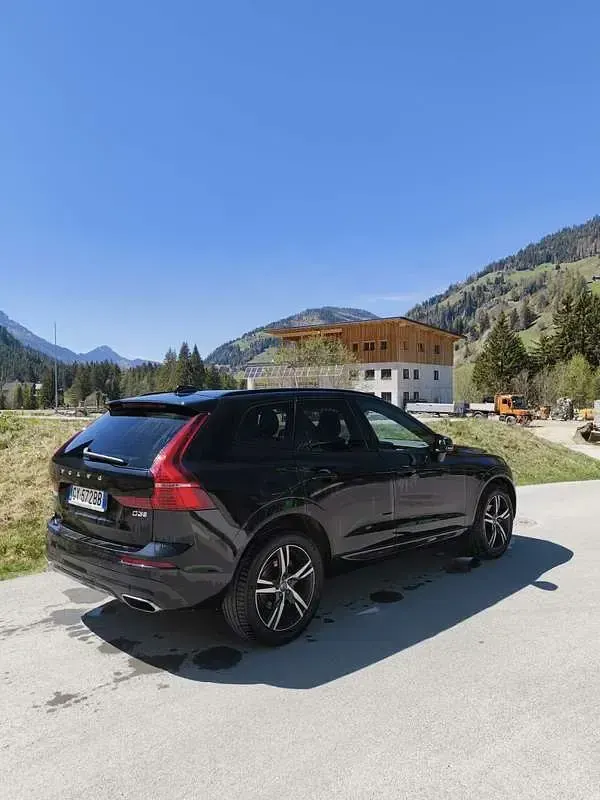 Usata Volvo XC60 R-Design 150 CV (110 kW) 2019 SUV