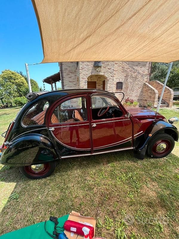 Usata Citroën 2CV Charleston 29 CV (21 kW) 1970 Rosso Berlina