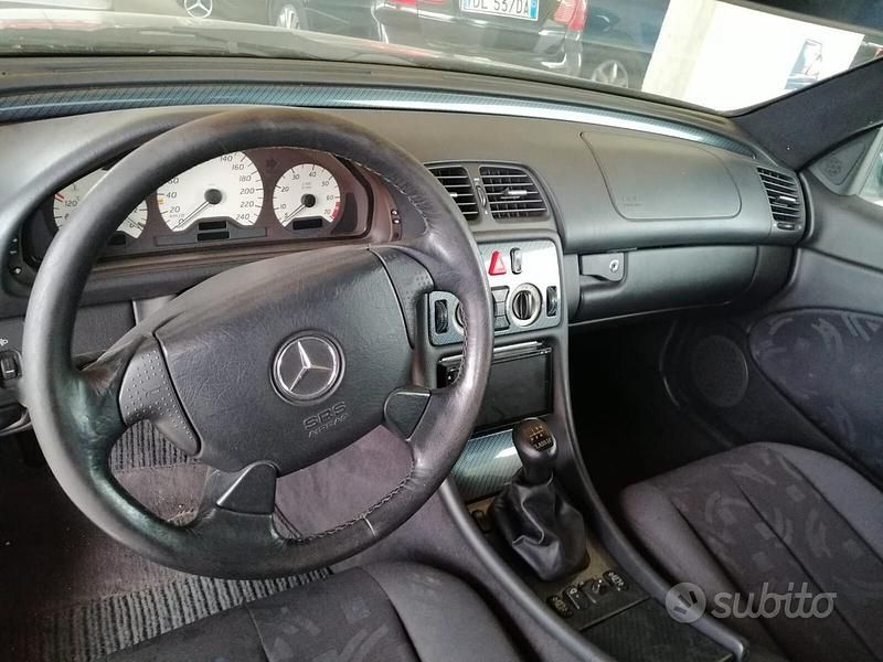 Usata Mercedes CLK200 Elegance 136 CV (100 kW) 1999 Blu Coupé