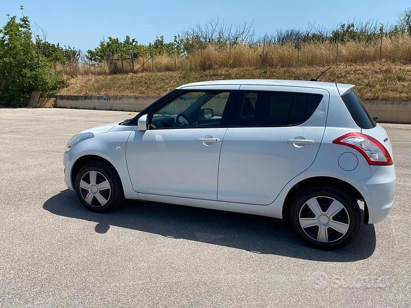 Usata Suzuki Swift GL 94 CV (69 kW) 2011 Bianco Berlina