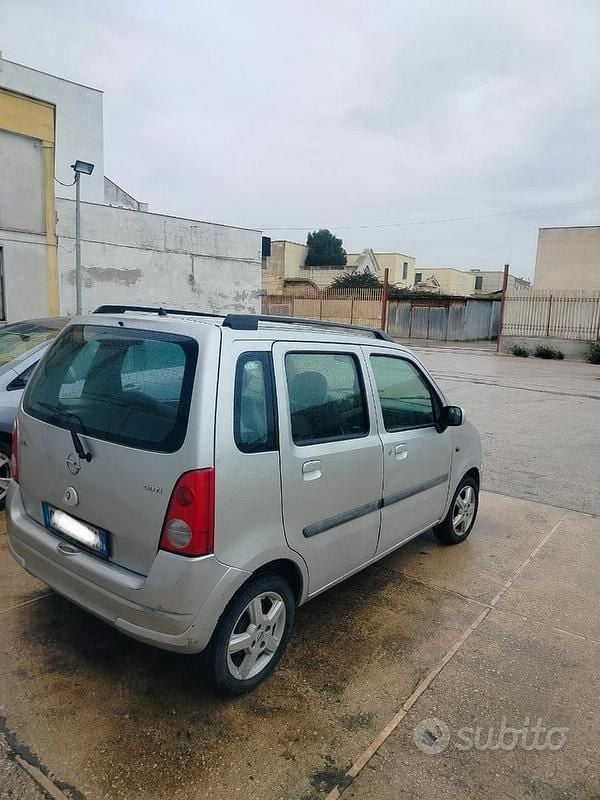 Usata Opel Agila 2003 Grigio Monovolume