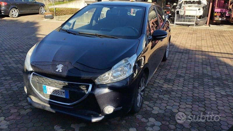 Usata Peugeot 208 2012 Blu Utilitaria