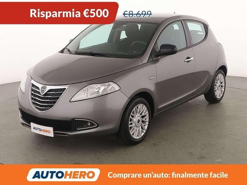 Usata Lancia Ypsilon Gold 70 CV (51 kW) 2015 Grigio Utilitaria