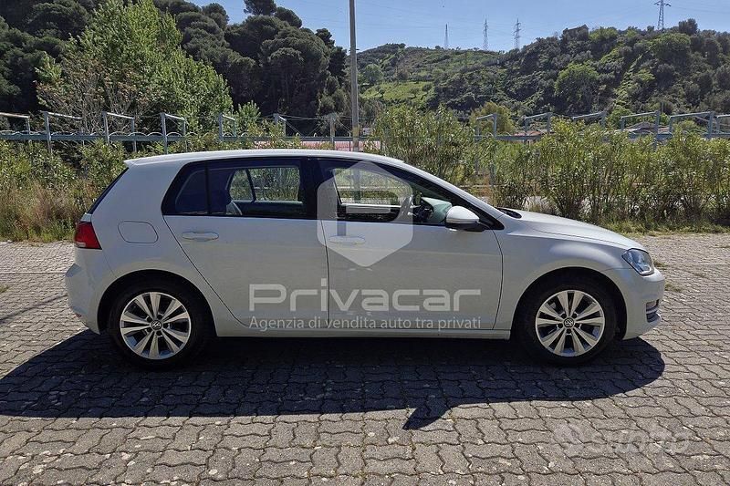 Begagnad VW Golf VII Executive 110 HK (80 kW) 2015 Vit Halvkombi