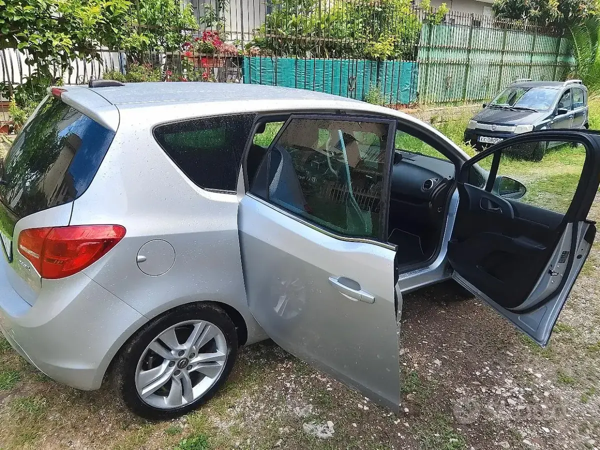 Usata Opel Meriva 120 CV (88 kW) 2017 Monovolume