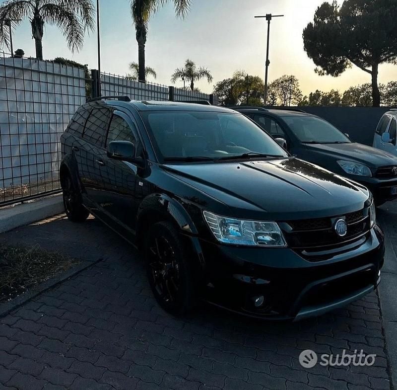 Usata Fiat Freemont 170 CV (125 kW) 2012 Nero SUV