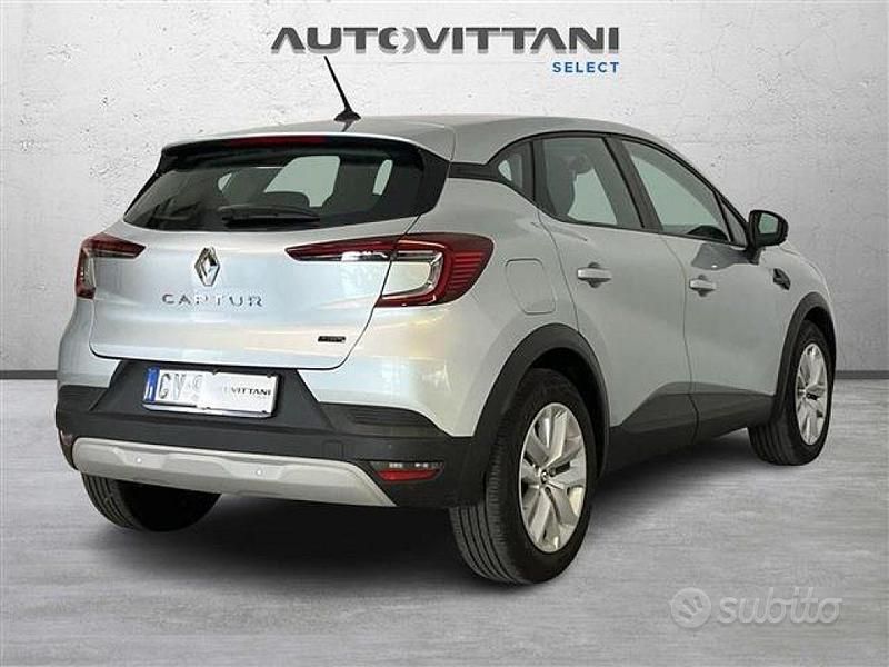 Usata Renault Captur Equilibre 145 CV (106 kW) 2024 Grigio SUV